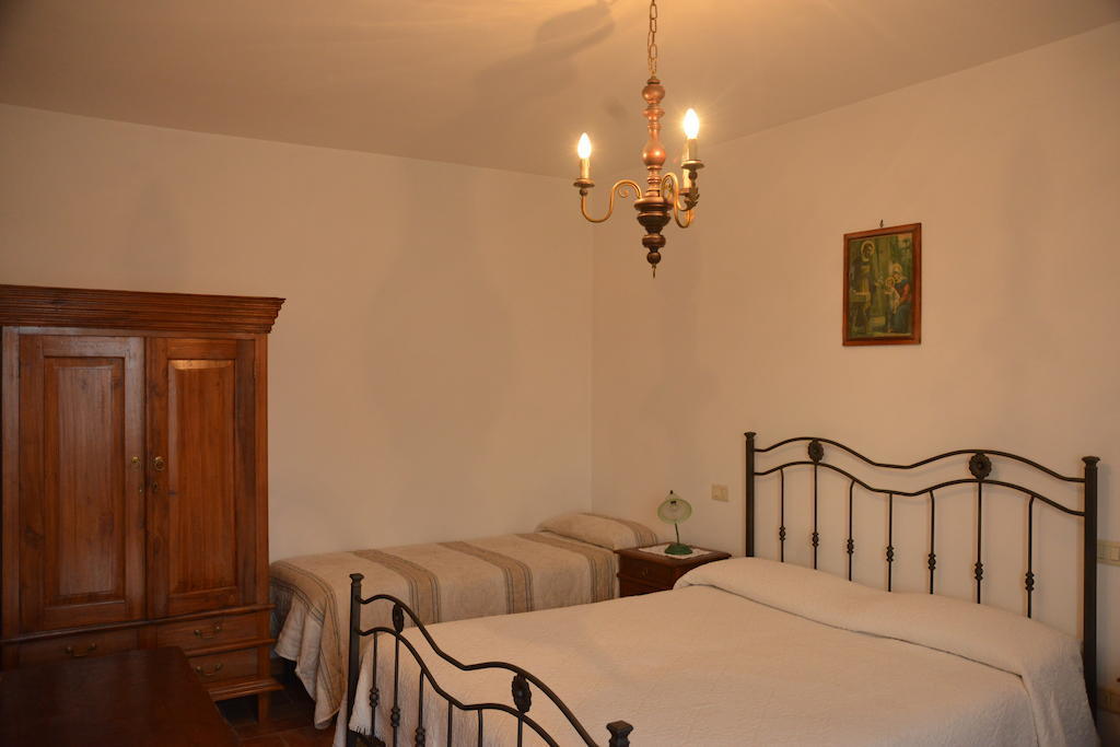 Agriturismo Antica Riserva Castiglione del Lago Rum bild
